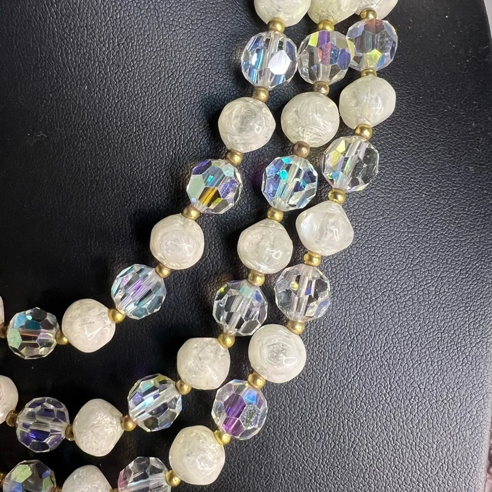Vintage Lisner Aurora Borealis Glass & Acrylic Necklace 17” D15